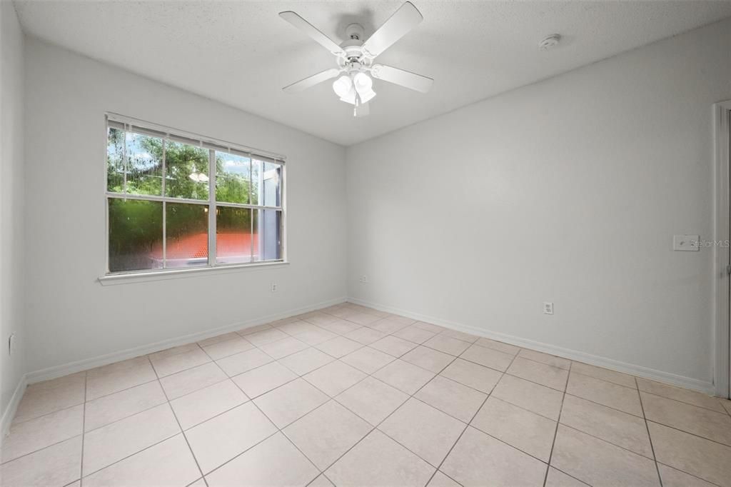 For Sale: $217,000 (2 beds, 2 baths, 1083 Square Feet)