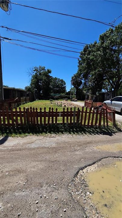 En Venta: $45,000 (0.10 acres)