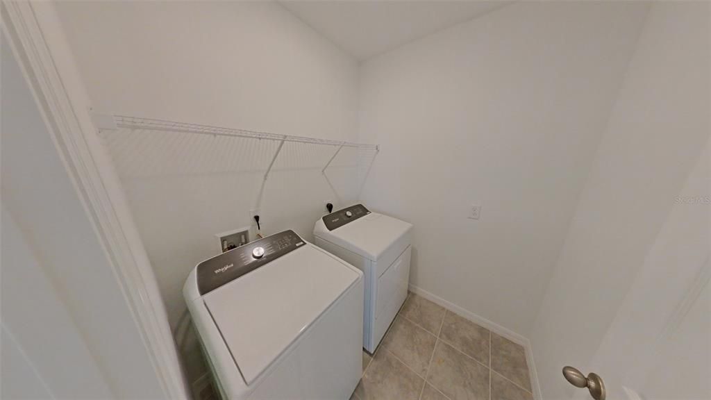 Active With Contract: $1,995 (3 beds, 2 baths, 1695 Square Feet)