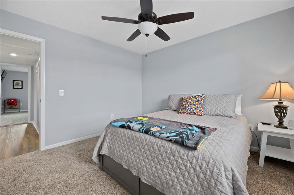 For Sale: $285,000 (2 beds, 2 baths, 1178 Square Feet)