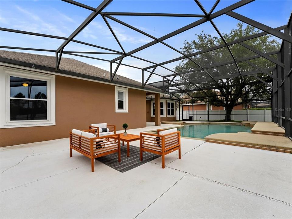 Active With Contract: $715,000 (4 beds, 3 baths, 2386 Square Feet)