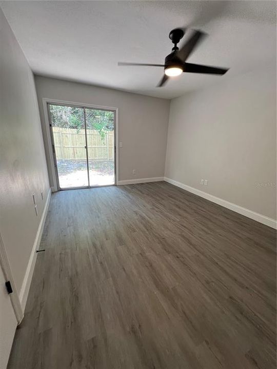 For Rent: $2,299 (3 beds, 1 baths, 1201 Square Feet)