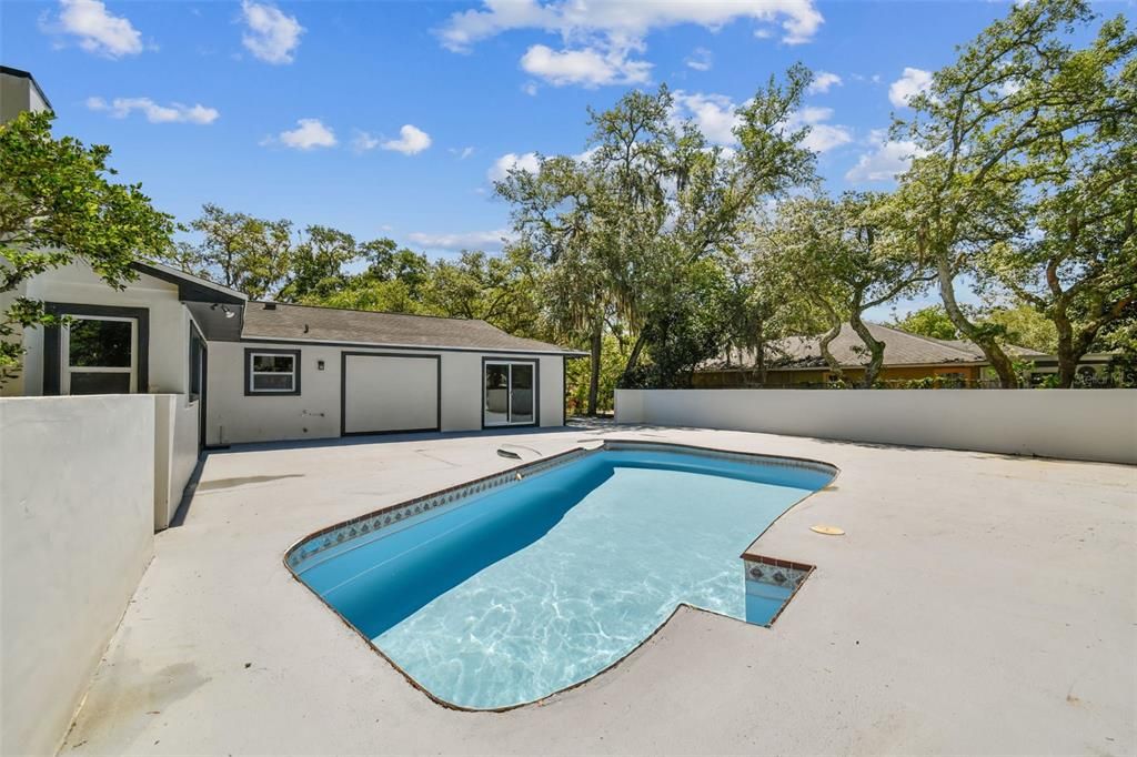 Active With Contract: $649,900 (4 beds, 3 baths, 2274 Square Feet)