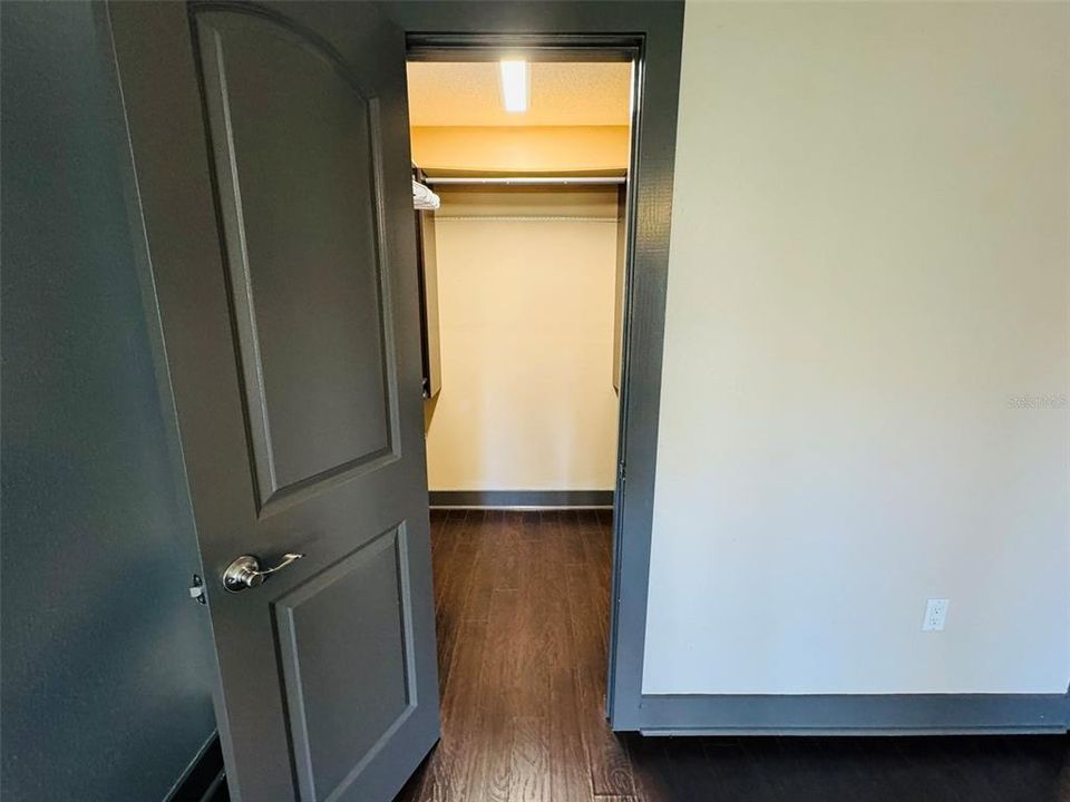 Active With Contract: $154,900 (1 beds, 1 baths, 760 Square Feet)