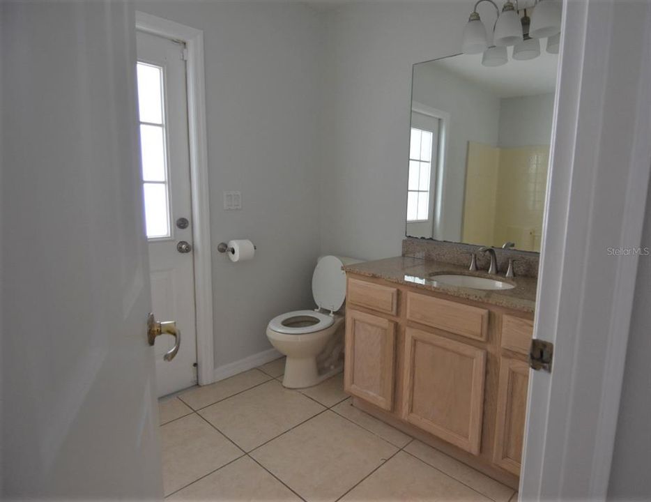 For Rent: $2,500 (4 beds, 2 baths, 2316 Square Feet)
