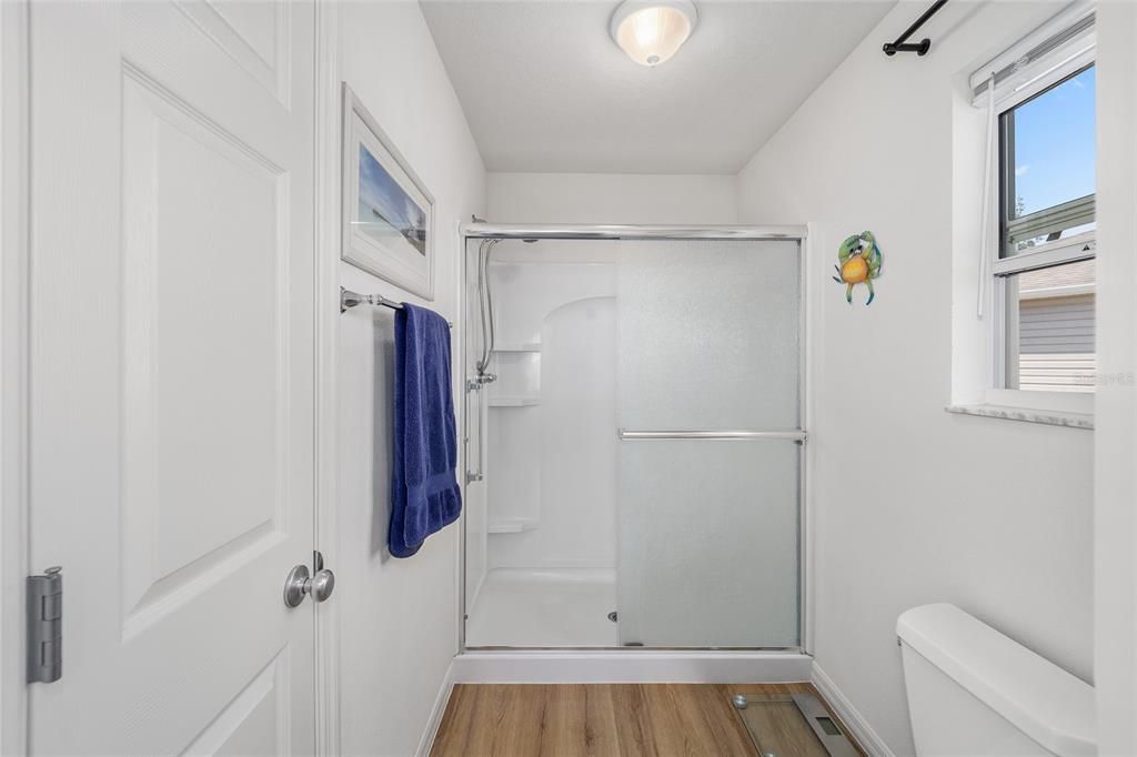 For Sale: $347,500 (2 beds, 2 baths, 1214 Square Feet)