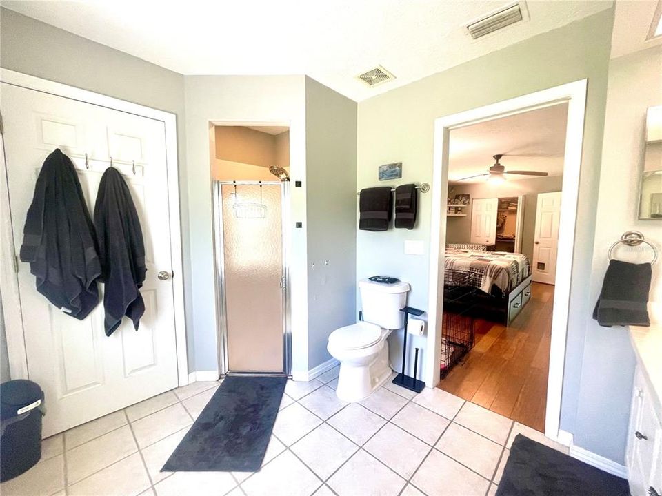 For Sale: $379,900 (3 beds, 2 baths, 1660 Square Feet)