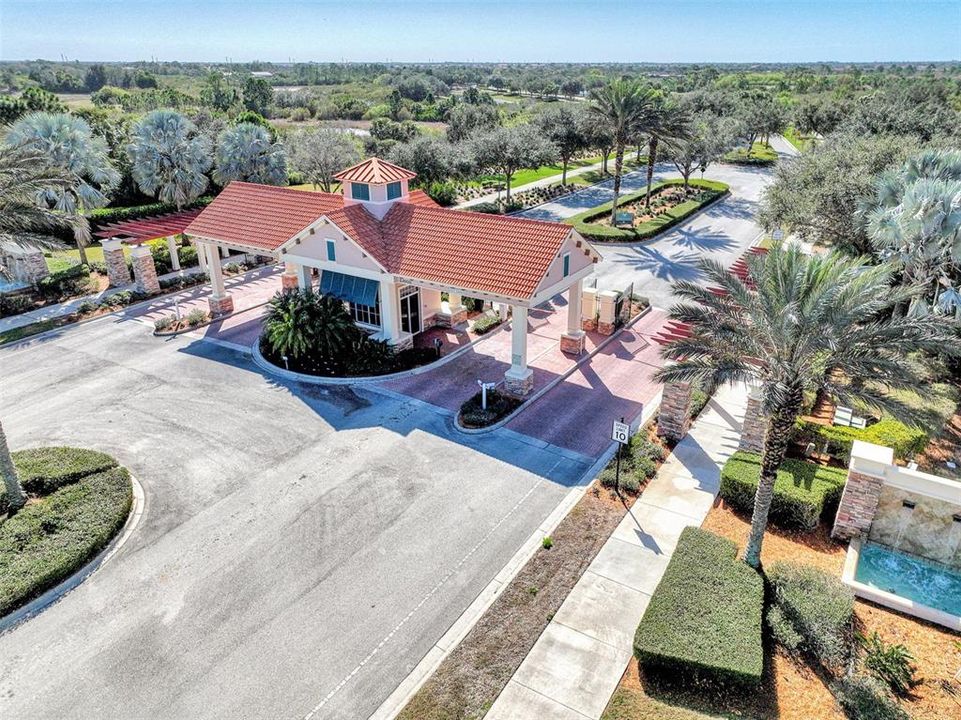 Entrance to Sarasota National