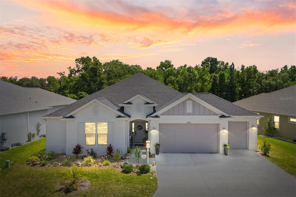 For Sale: $799,800 (3 beds, 2 baths, 2163 Square Feet)