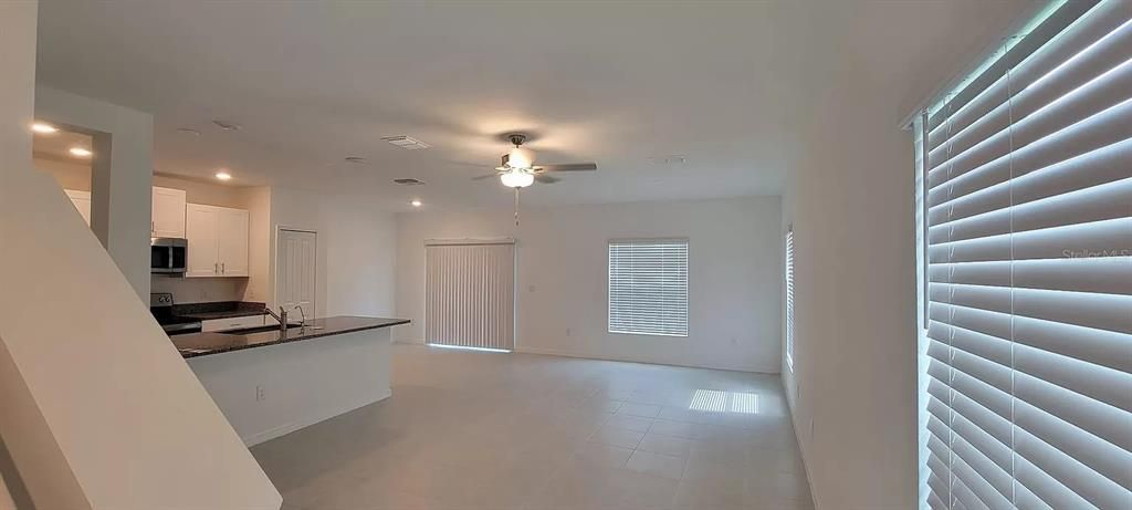 Recently Rented: $2,290 (4 beds, 2 baths, 1764 Square Feet)