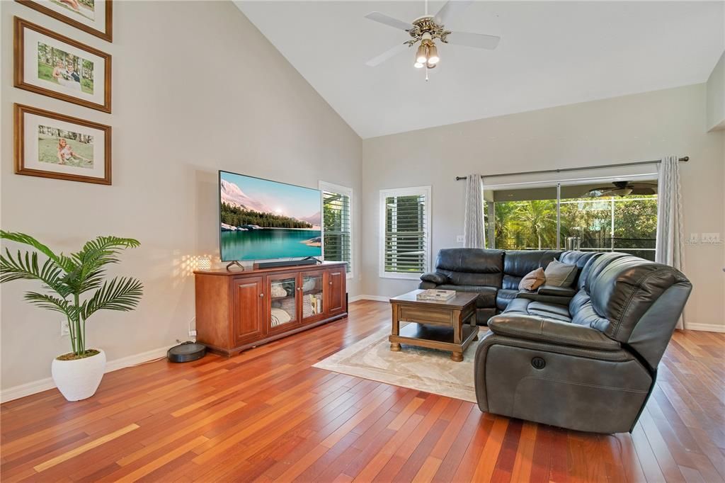 Active With Contract: $595,000 (4 beds, 2 baths, 2576 Square Feet)