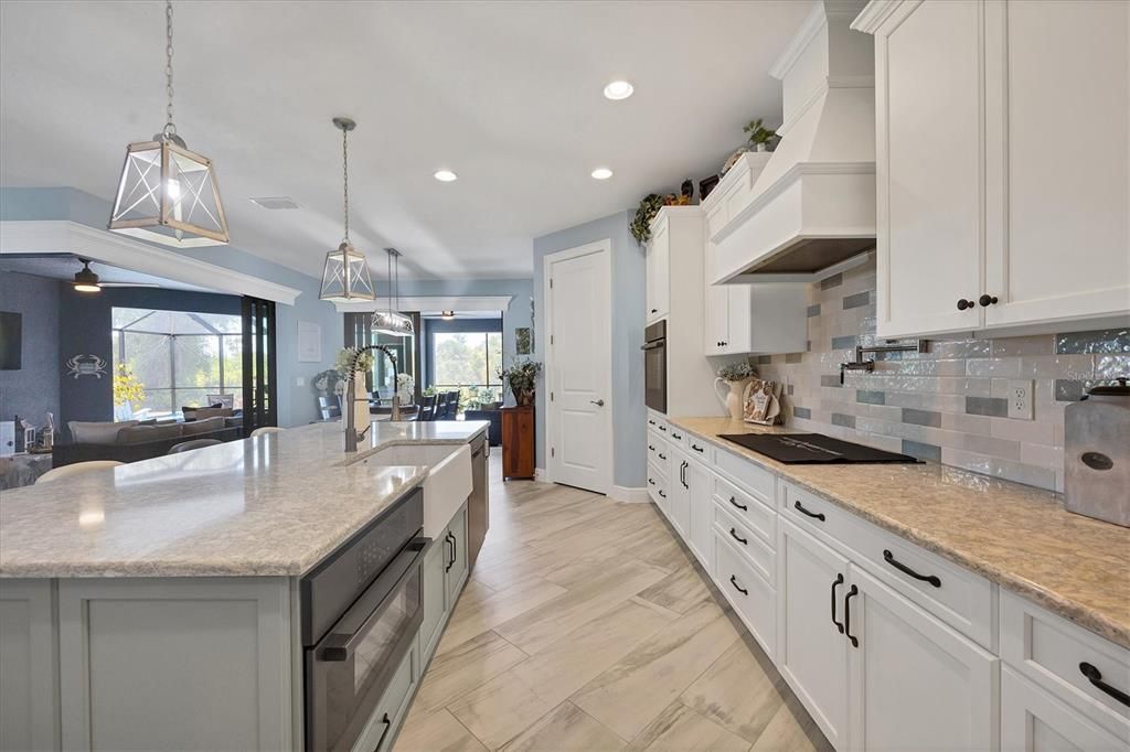 Active With Contract: $785,000 (4 beds, 3 baths, 2574 Square Feet)