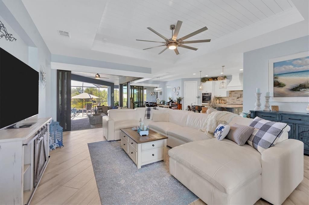 Active With Contract: $785,000 (4 beds, 3 baths, 2574 Square Feet)