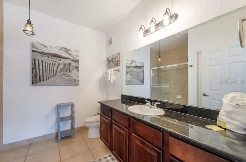 For Sale: $239,900 (2 beds, 2 baths, 1134 Square Feet)