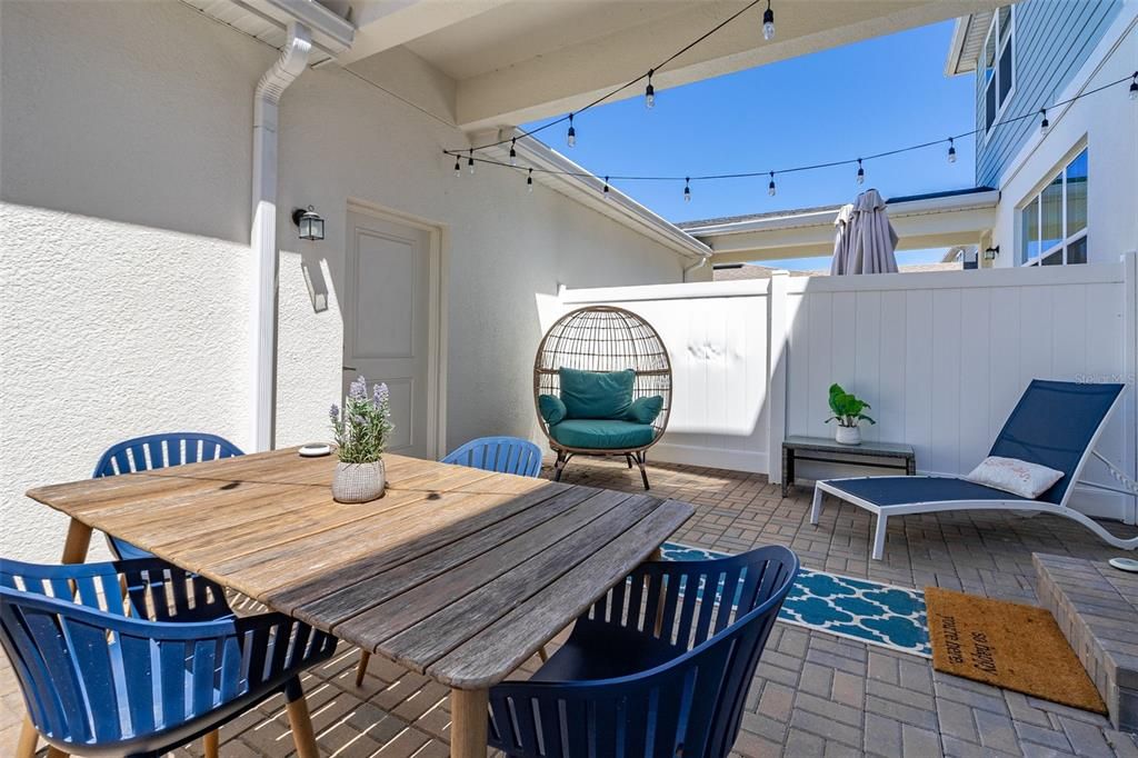 Active With Contract: $415,000 (3 beds, 2 baths, 1620 Square Feet)