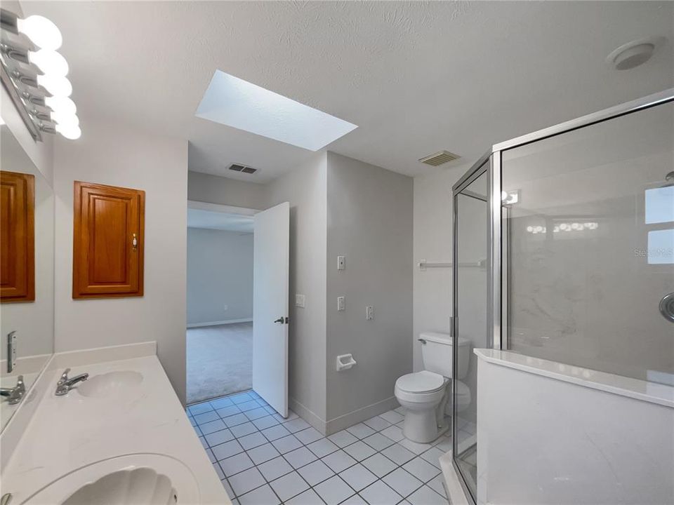 待售: $285,000 (3 贝兹, 2 浴室, 1781 平方英尺)