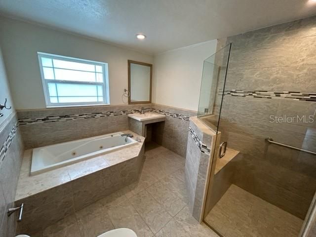 最近租的: $2,500 (3 贝兹, 2 浴室, 1931 平方英尺)