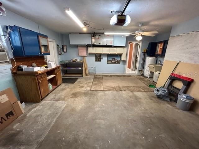 Recently Rented: $2,500 (3 beds, 2 baths, 1931 Square Feet)