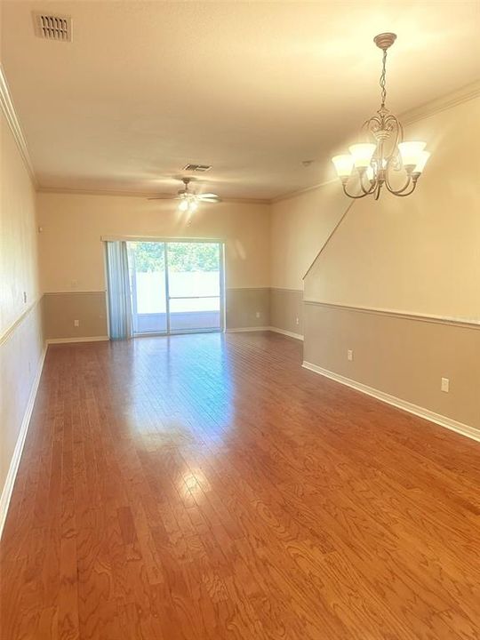 For Rent: $1,950 (3 beds, 2 baths, 1580 Square Feet)