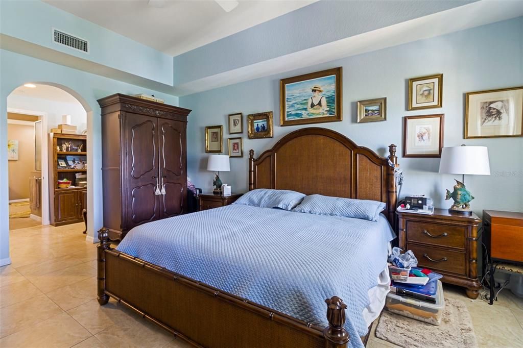En Venta: $359,000 (3 camas, 2 baños, 1759 Pies cuadrados)