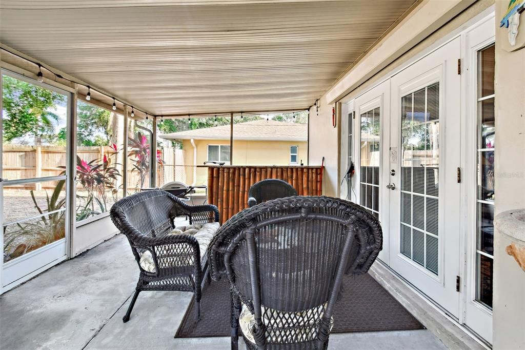 Active With Contract: $635,000 (3 beds, 2 baths, 1924 Square Feet)