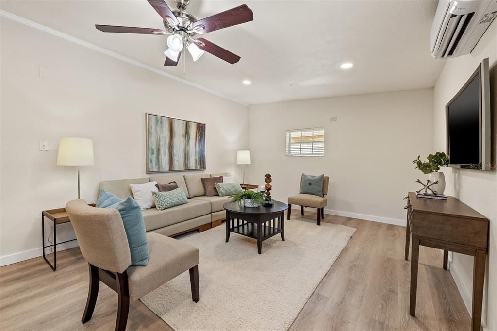 For Sale: $549,900 (4 beds, 2 baths, 1651 Square Feet)