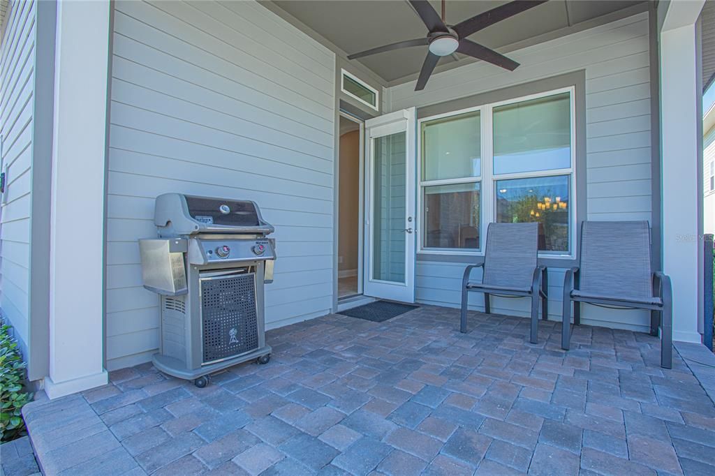 Active With Contract: $599,900 (3 beds, 2 baths, 1899 Square Feet)