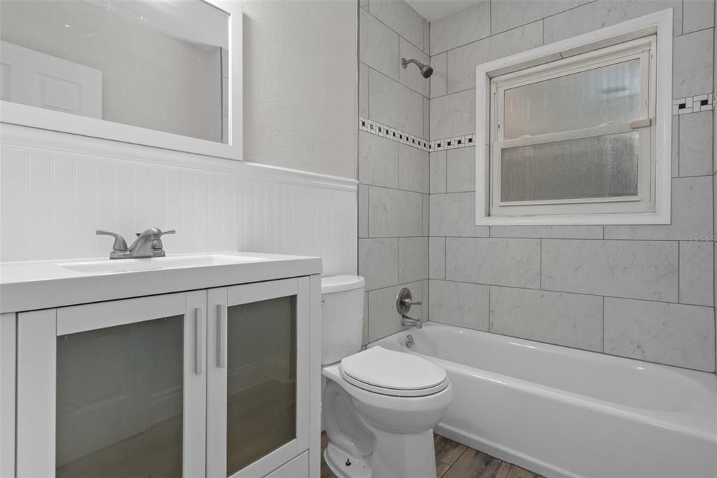 For Sale: $239,900 (3 beds, 2 baths, 1161 Square Feet)