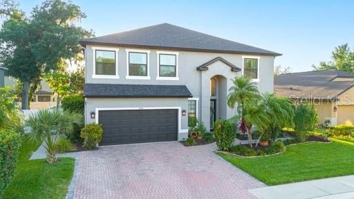 For Sale: $799,500 (5 beds, 3 baths, 3545 Square Feet)