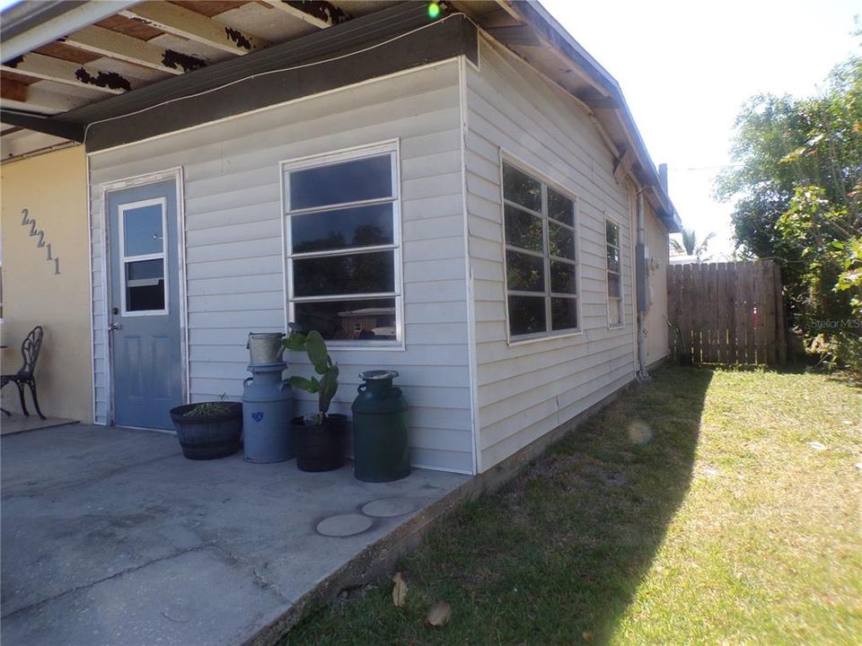 Recently Sold: $165,000 (2 beds, 2 baths, 1164 Square Feet)