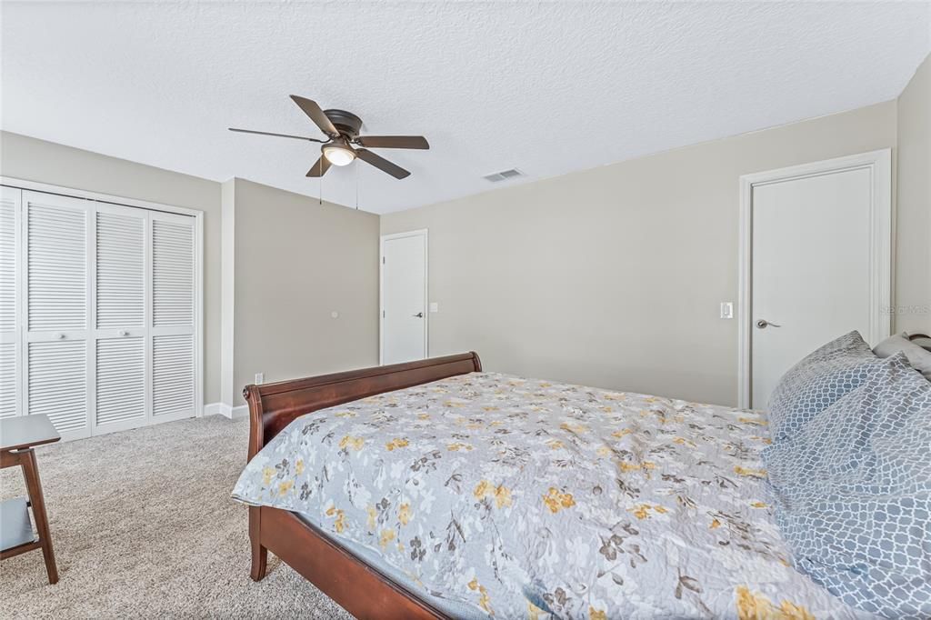 For Sale: $277,000 (2 beds, 1 baths, 1088 Square Feet)