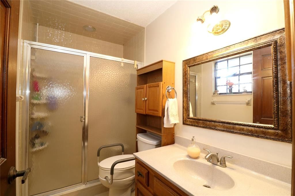 待售: $619,900 (3 贝兹, 2 浴室, 1621 平方英尺)
