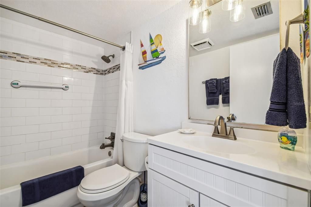 For Sale: $574,900 (1 beds, 1 baths, 460 Square Feet)