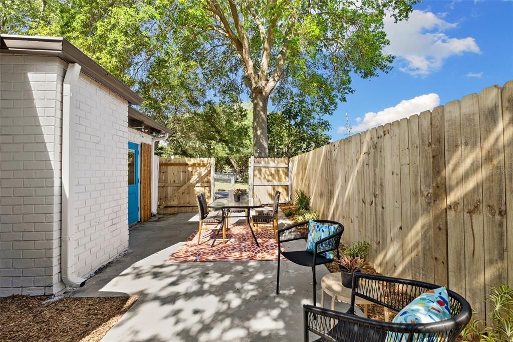 Active With Contract: $474,900 (4 beds, 2 baths, 2016 Square Feet)