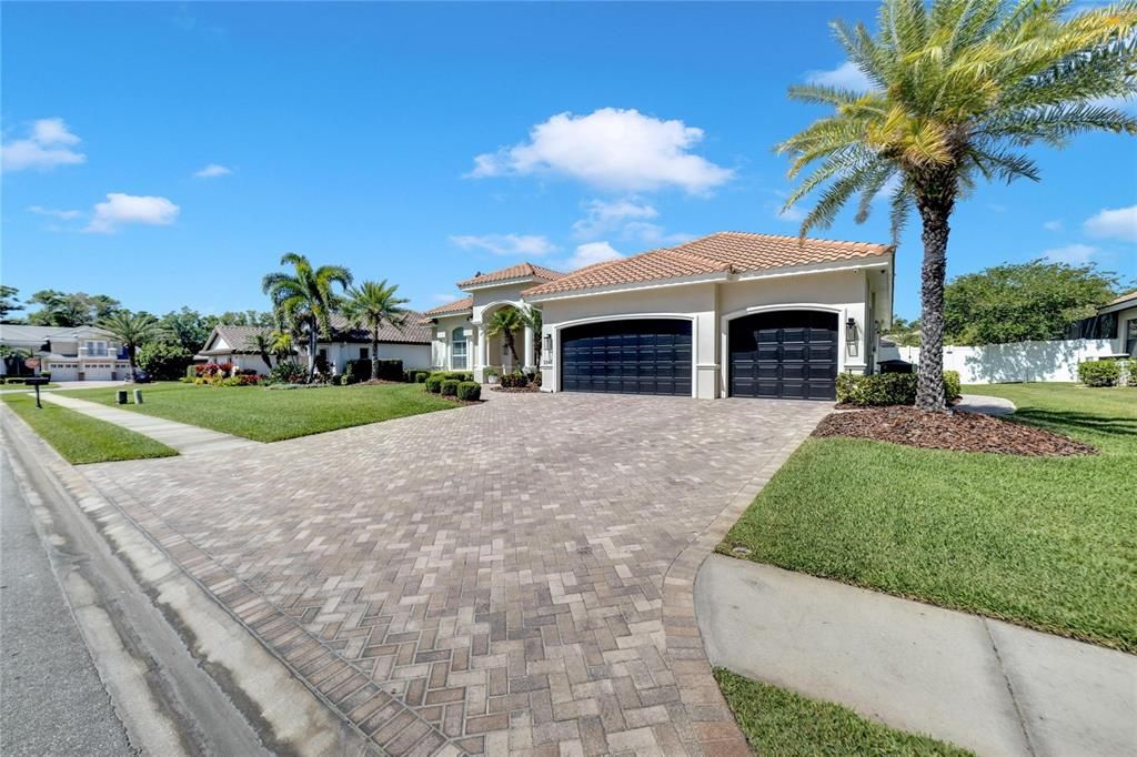 Recently Sold: $1,300,000 (4 beds, 3 baths, 2821 Square Feet)