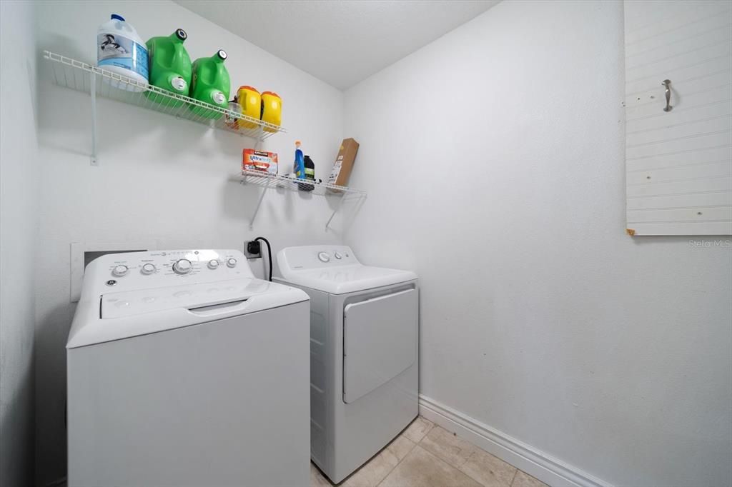 For Sale: $399,900 (3 beds, 2 baths, 1506 Square Feet)