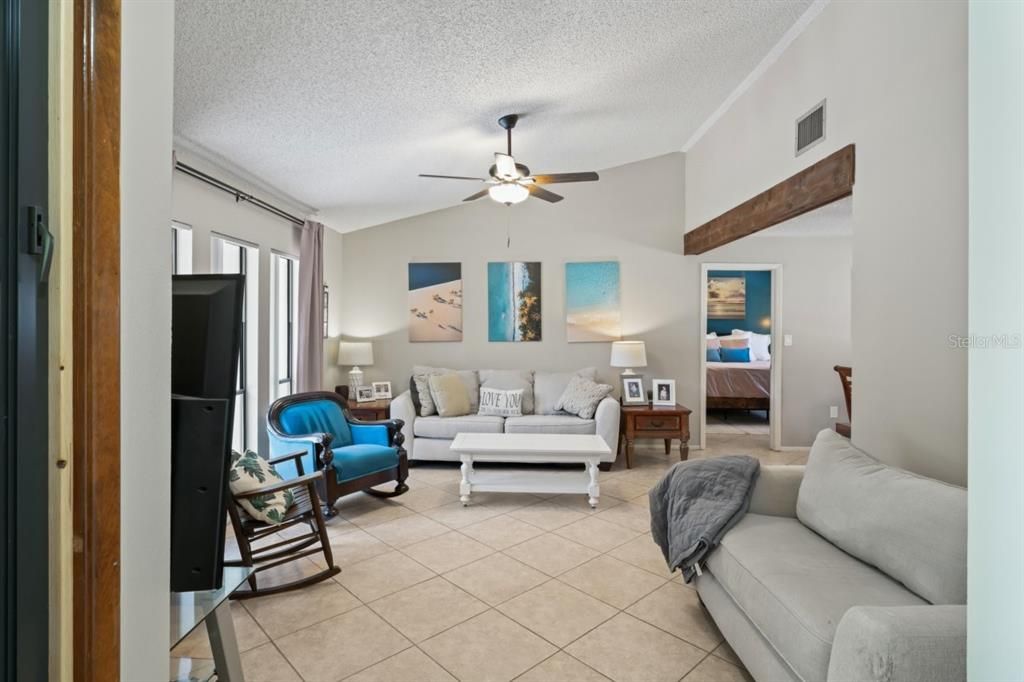 Active With Contract: $298,900 (3 beds, 2 baths, 1712 Square Feet)