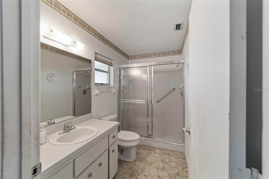 最近售出: $149,900 (2 贝兹, 2 浴室, 1240 平方英尺)