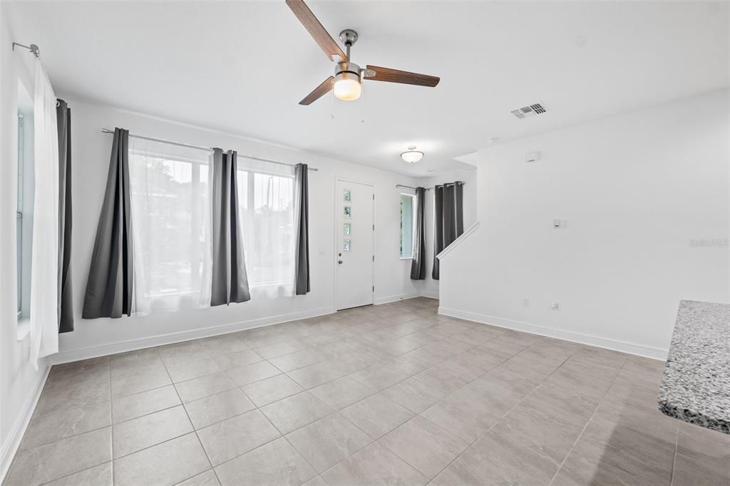 Active With Contract: $500,000 (3 beds, 2 baths, 1672 Square Feet)