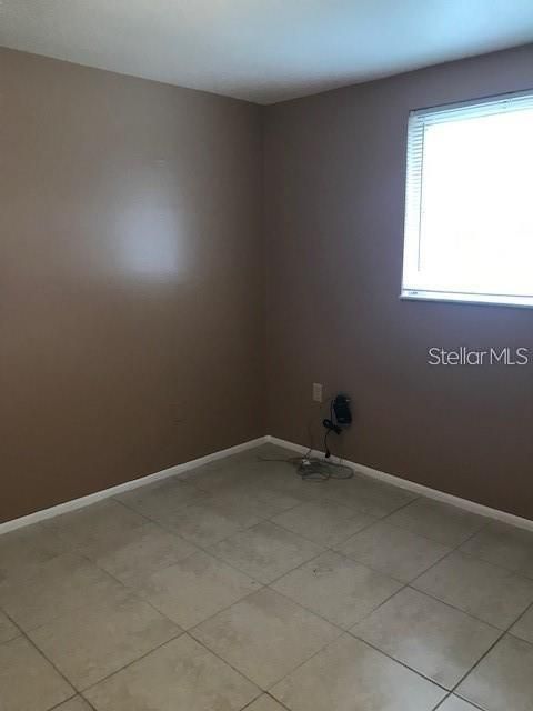 For Rent: $1,425 (2 beds, 1 baths, 676 Square Feet)