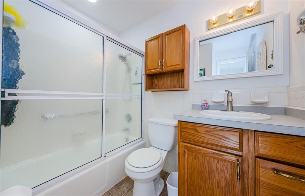 Active With Contract: $2,100 (2 beds, 2 baths, 1584 Square Feet)