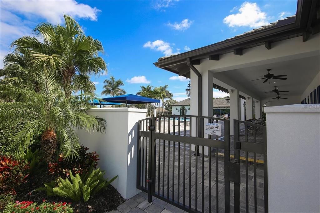 Recently Sold: $680,000 (3 beds, 2 baths, 2379 Square Feet)