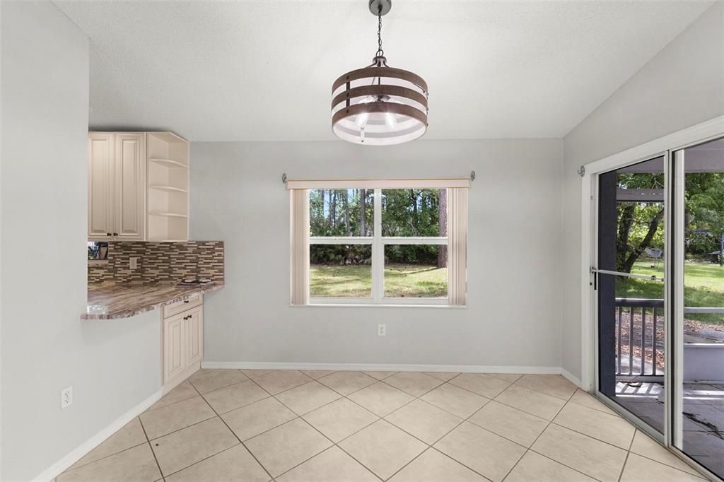 Recently Sold: $269,000 (2 beds, 2 baths, 1074 Square Feet)