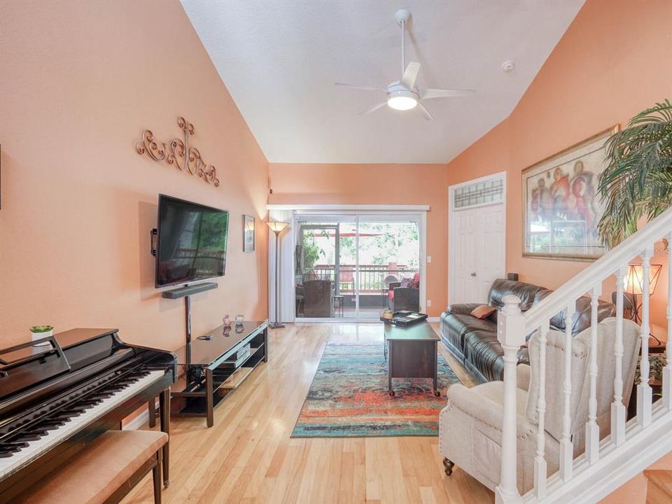 For Sale: $455,000 (3 beds, 2 baths, 1602 Square Feet)