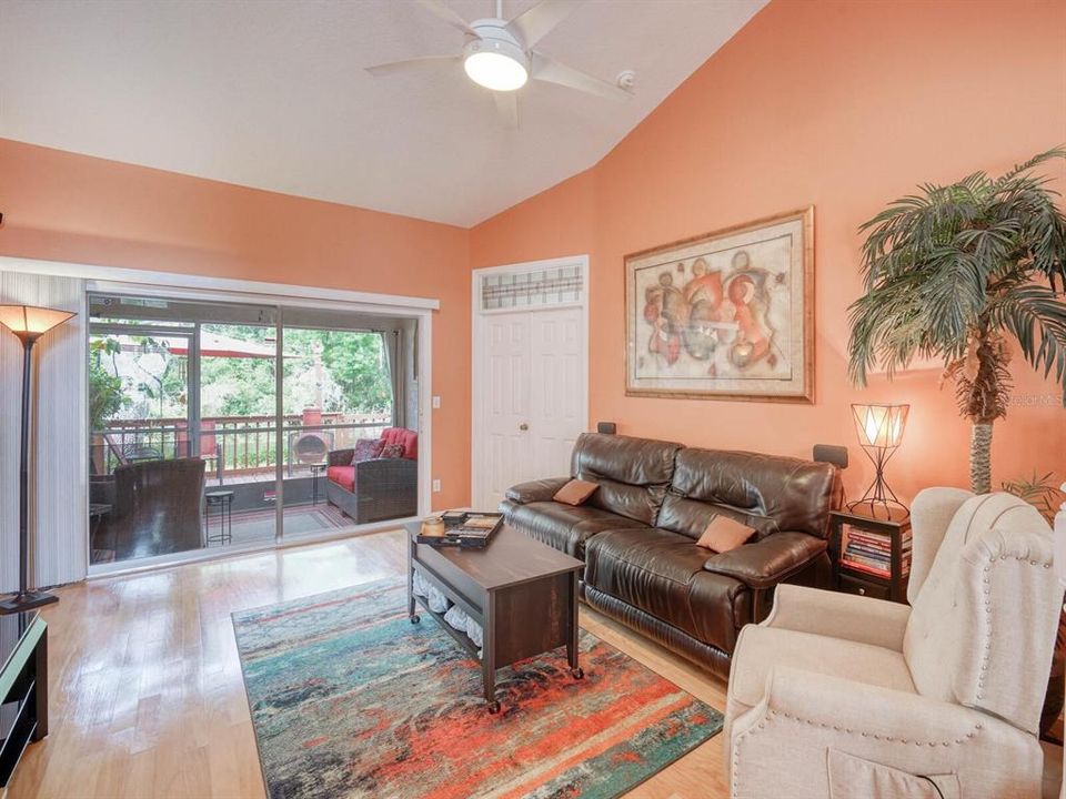 For Sale: $455,000 (3 beds, 2 baths, 1602 Square Feet)