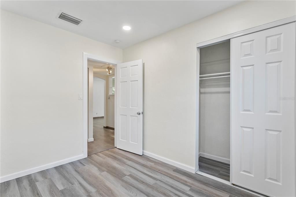 Active With Contract: $324,900 (2 beds, 1 baths, 755 Square Feet)