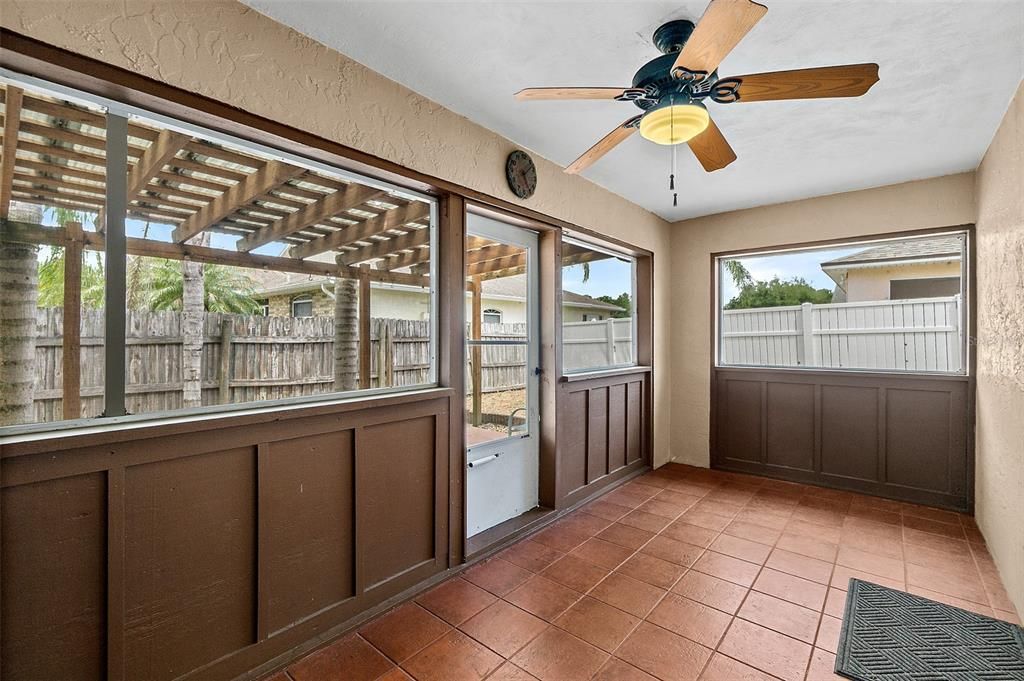 For Sale: $349,900 (3 beds, 2 baths, 1688 Square Feet)