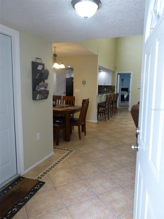 For Rent: $2,600 (2 beds, 2 baths, 1300 Square Feet)