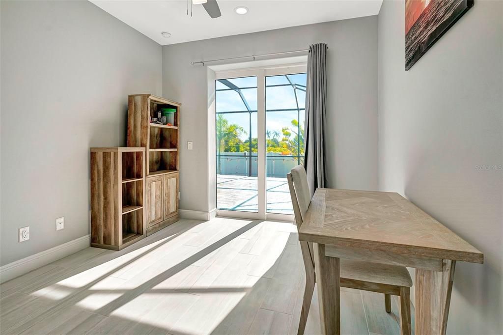 Active With Contract: $499,900 (3 beds, 2 baths, 1665 Square Feet)