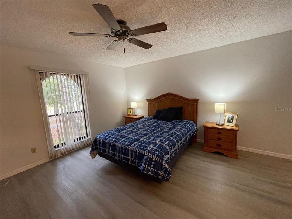 For Sale: $237,500 (2 beds, 2 baths, 1224 Square Feet)